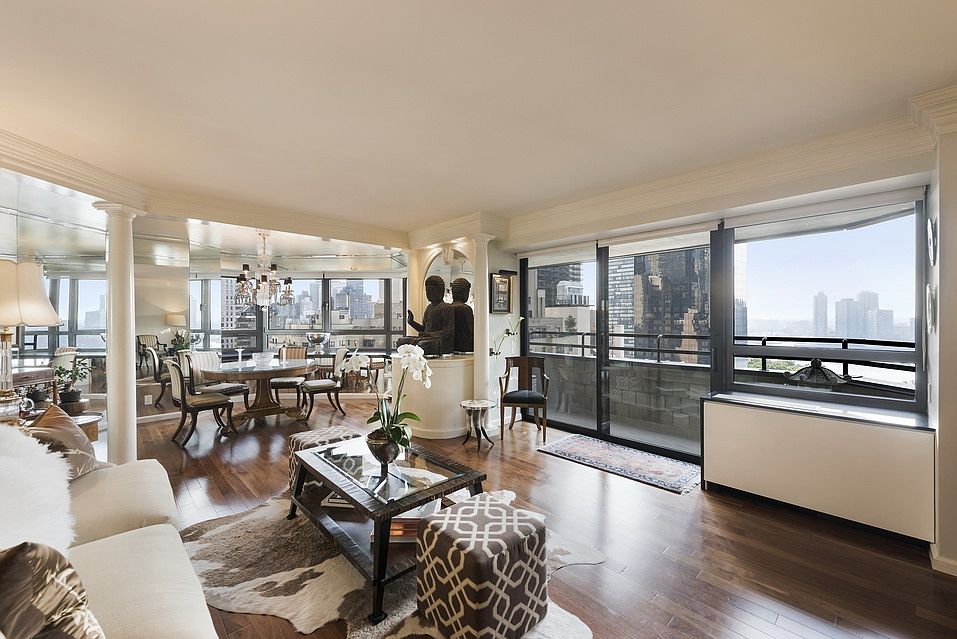 1st image of 240 E 47th St APT 19D