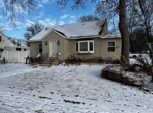 825 7th St SW, Willmar, MN 56201