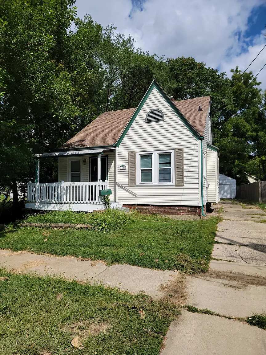 1103 W Gift Ave photo 1