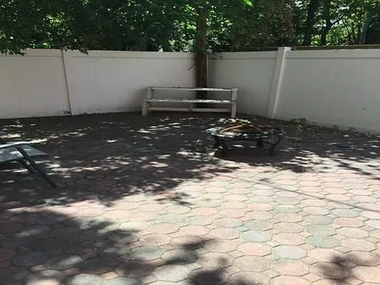 Rented by Rapid Realty Forest Hills | media 20