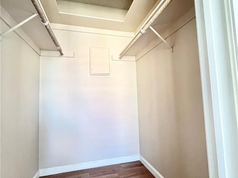 4736 Obannon Dr #D — Photo 11