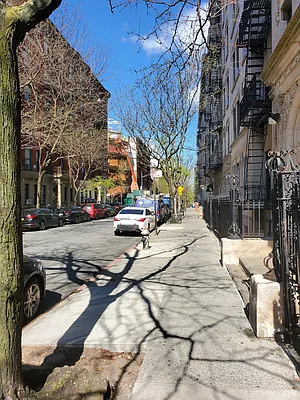 Sold by Douglas Elliman | media 16