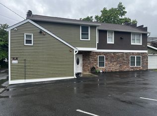 8 McCullums Ln #B, Highland Falls, NY 10928