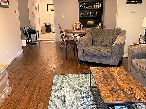 4th image of 2805 Wilshire Ln