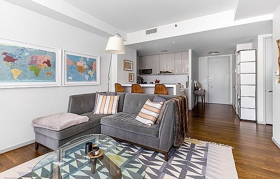 3rd image of 505 Greenwich St APT 14G