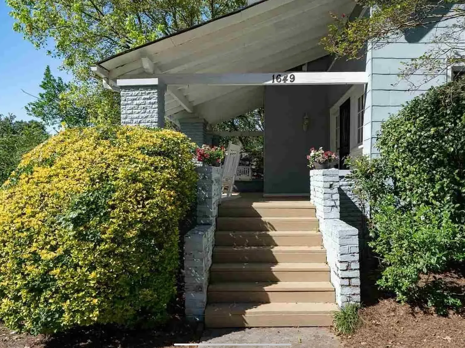 3 bed, 1815 sqft, $2,900 — Photo 3
