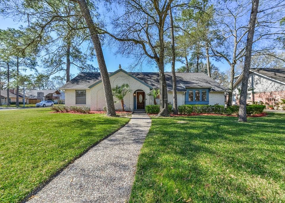 1st image of 18007 Bambriar Dr