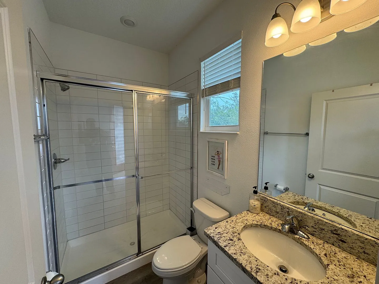 Cozy one bedroom apartment near downtown St. Petersburg — Photo 4