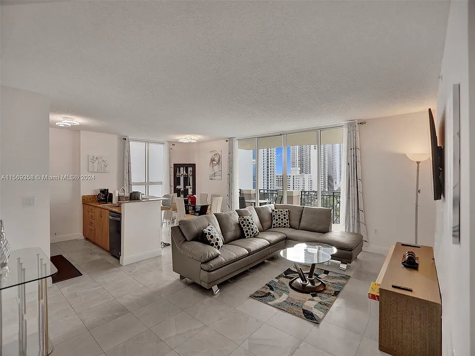 17555 Atlantic Blvd #1101