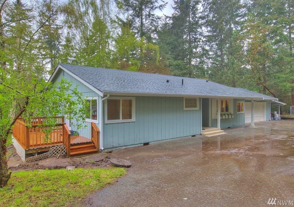 1st image of 1024 Point Fosdick Dr NW