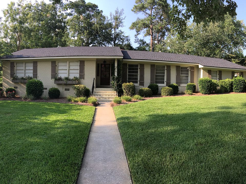 1st image of 1208 Lake Dr