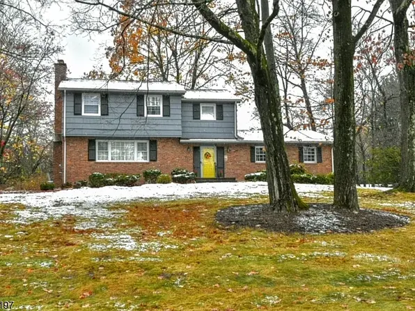 40 Sparrowbush Rd, Upper Saddle River, NJ 07458