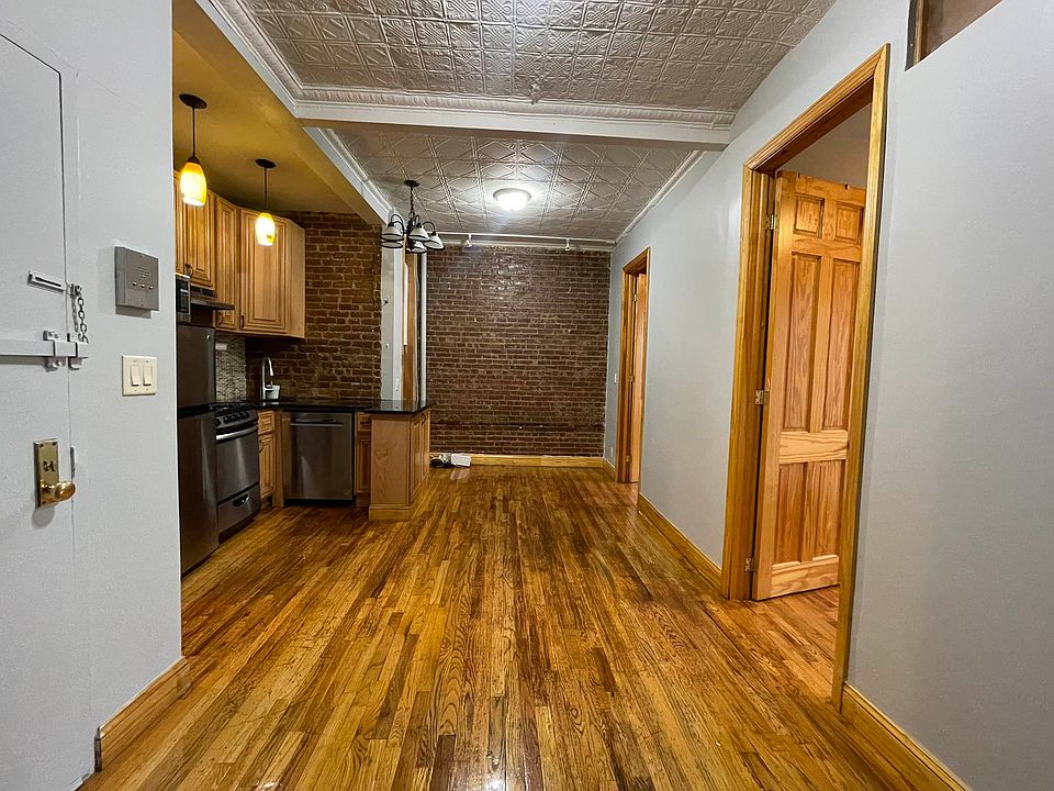 1st image of 399 Smith St APT 1A