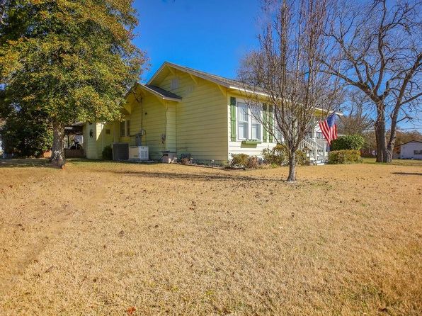 160 E Crockett St, Jasper, TX 75951