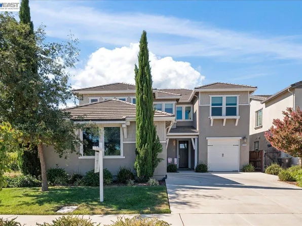 1814 Balsam Ct, Lathrop, CA 95330