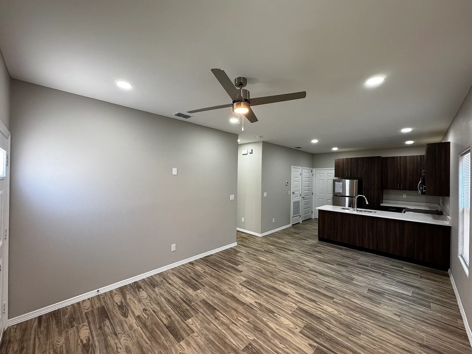 1 bed, 672 sqft, $975 — Photo 3