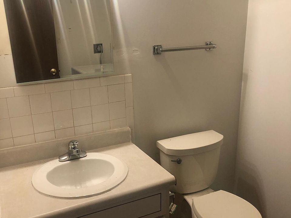 1st image of 1231 Redbluff Dr APT C