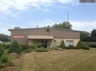 3323 Magnolia Rd NW, Magnolia, OH 44643