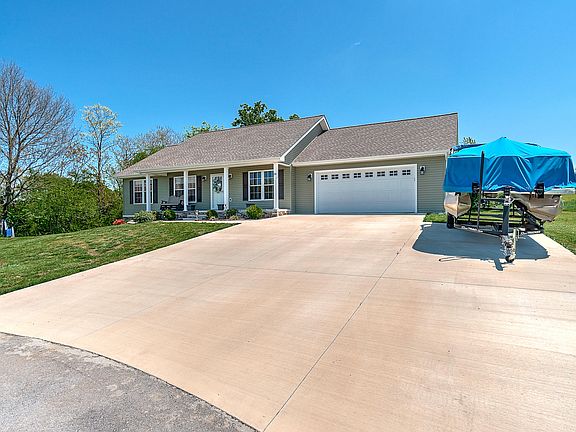 3rd image of 174 Estates Dr