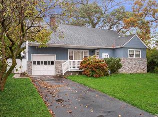 1361 Berkley St, Baldwin, NY 11510