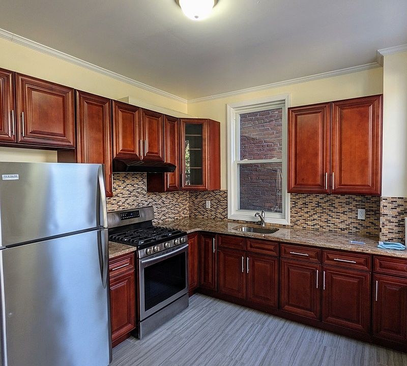1st image of 2832 41st St Floor 2