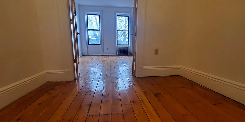 Rented by BLS Realty | media 8