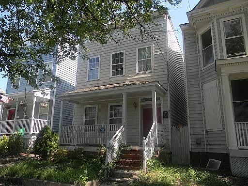 1st image of 417 N 32nd St