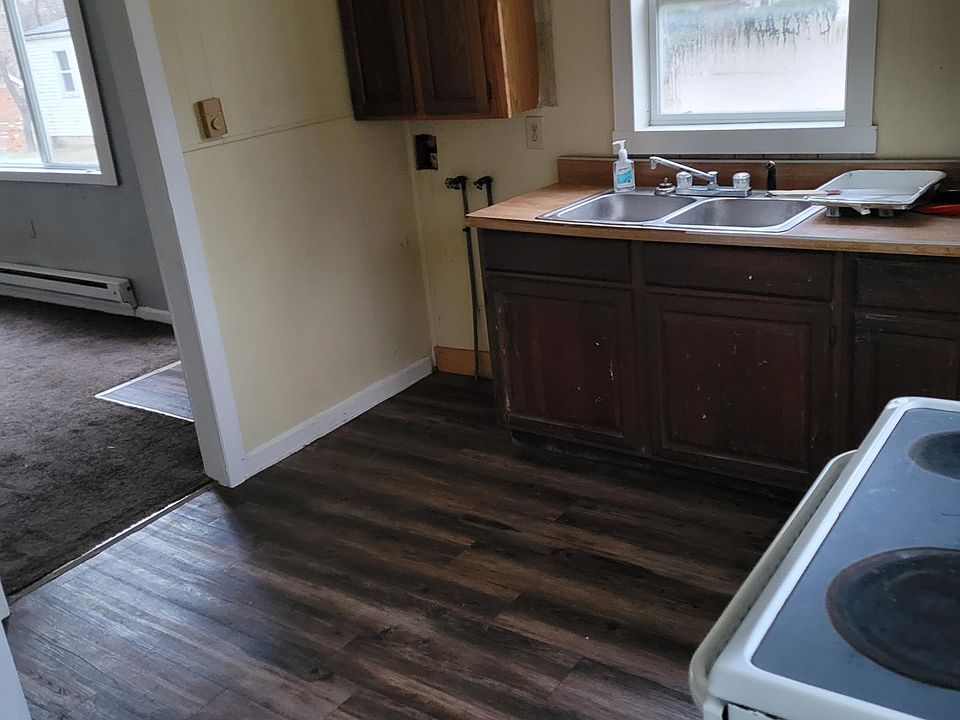 2nd image of 1020 N 24th St