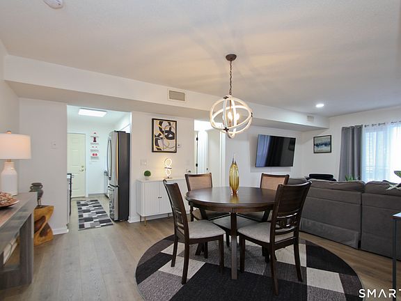 3rd image of 1 Concorde Way #B3