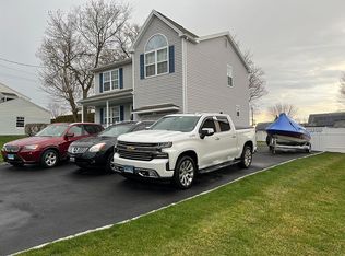 68 Imperial St, Bridgeport, CT 06606