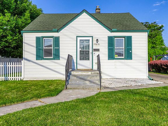2nd image of 28631 Galloway St