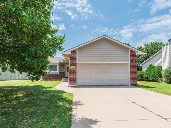 10326 W Haskell Ct, Wichita, KS 67209