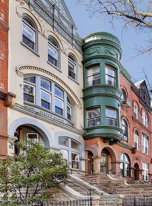 1st image of 440A 6th St #Townhouse