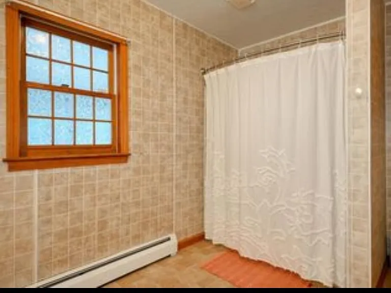 56 Greeley St — Photo 7