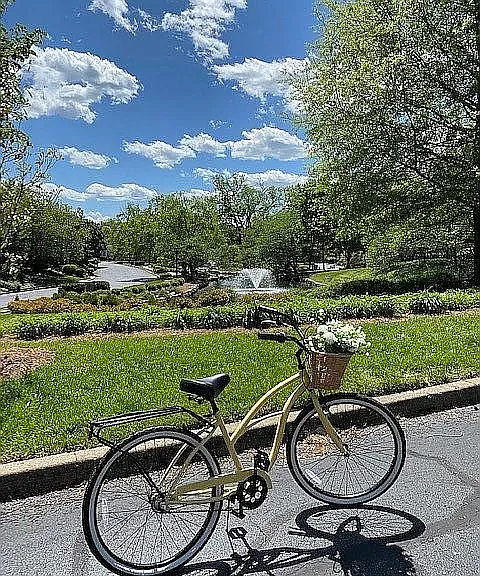 3 lakes with fountains and sidewalk path for daily walks