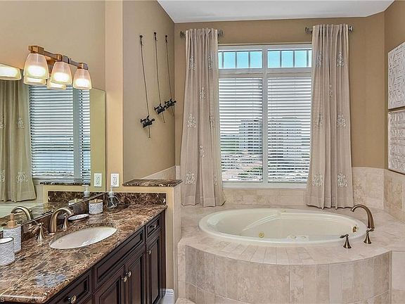 4th image of 6081 Silver King Blvd Unit 1201