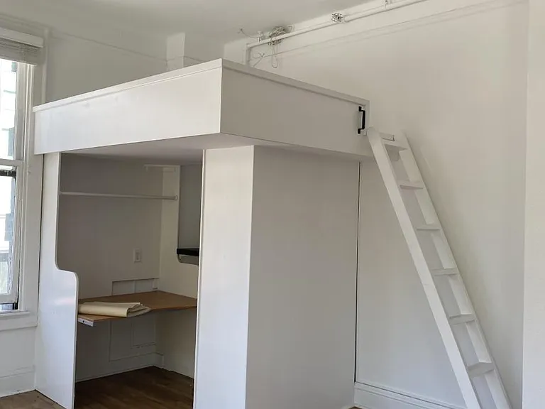 1005 Market St #302 — Photo 3