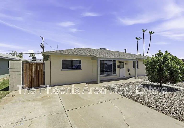 8322 E Granada Rd — Photo 4