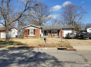 2212 Gladiator Dr, Fenton, MO 63026