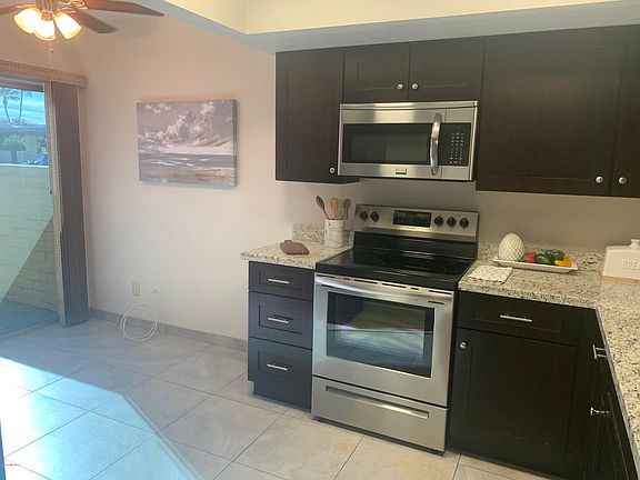 5th image of 901 N Capron Pl