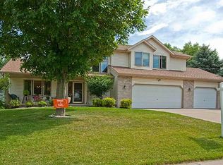 803 Lexington Dr, Waunakee, WI 53597