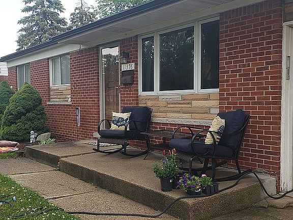 2nd image of 11376 Newburg Dr