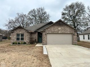 105 Cameron Ave, Brookland, AR 72417