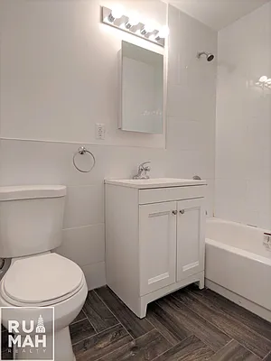 Rented by Rumah Realty Inc | media 7