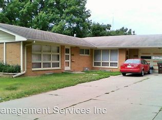 857 S 39th St, Lincoln, NE 68510