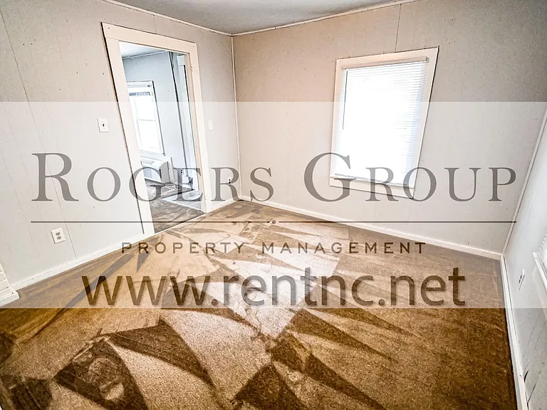 527 Water St — Photo 6