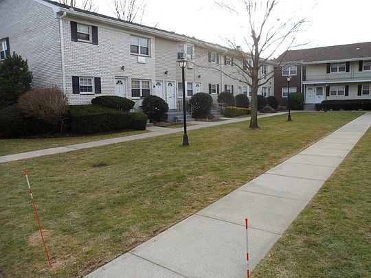 1st image of 2417 Wilshire Ln