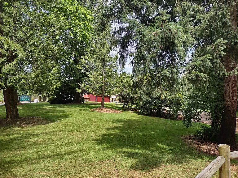 945 148th Dr SE — Photo 20