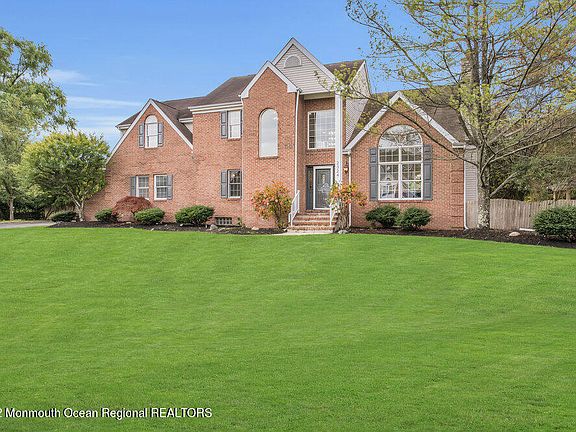 3rd image of 2324 Owen Court