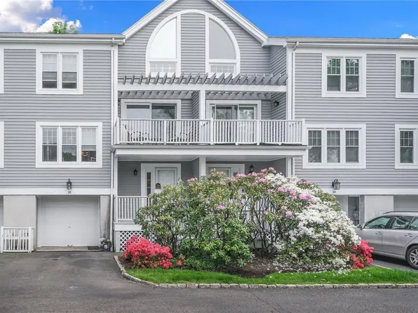 20 Brookridge Court, Rye Brook, NY 10573